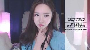 韩国女主播青草 16,16岁闪耀舞台的青春传奇